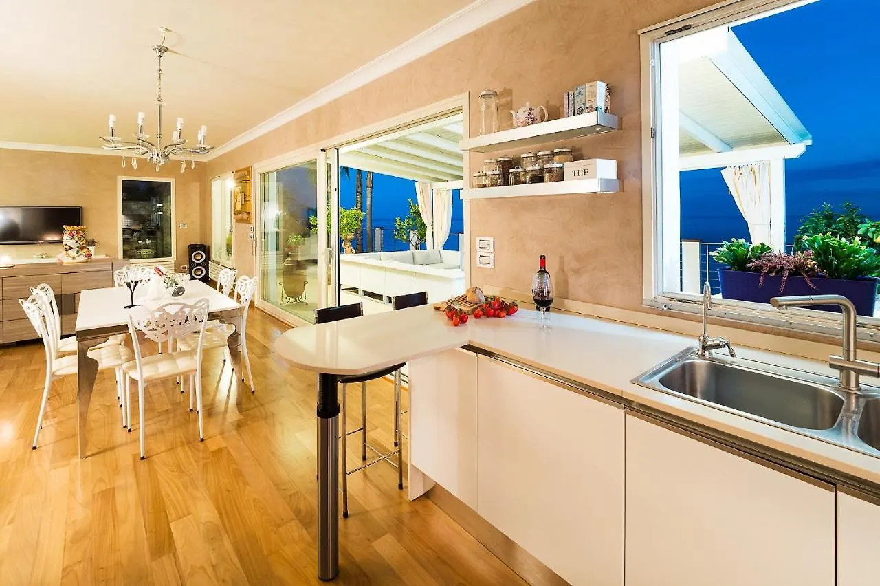 Villa Luce Letojanni Italy
