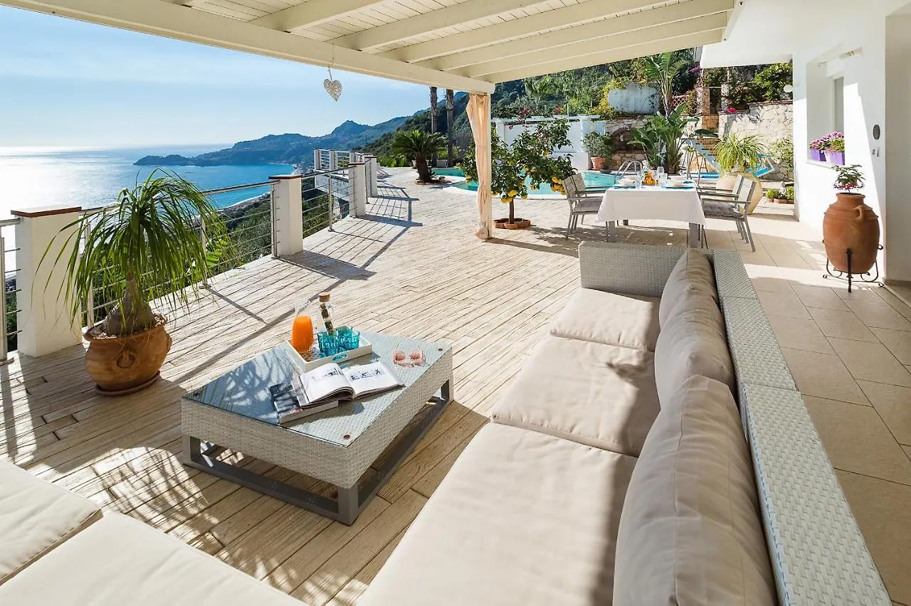 Villa Luce Letojanni
