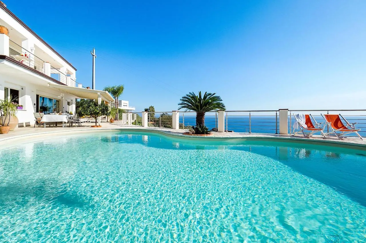 Villa Luce Letojanni Italy